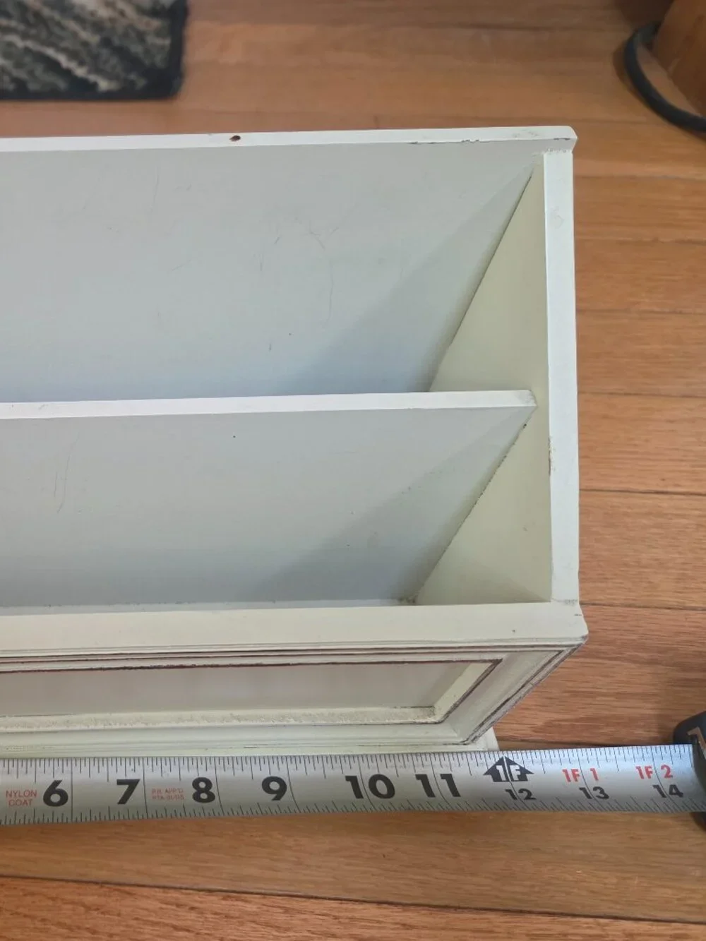 WHITE WOODEN SLANTED  DESKTOP LETTER HOLDER ORGANIZER STORAGE